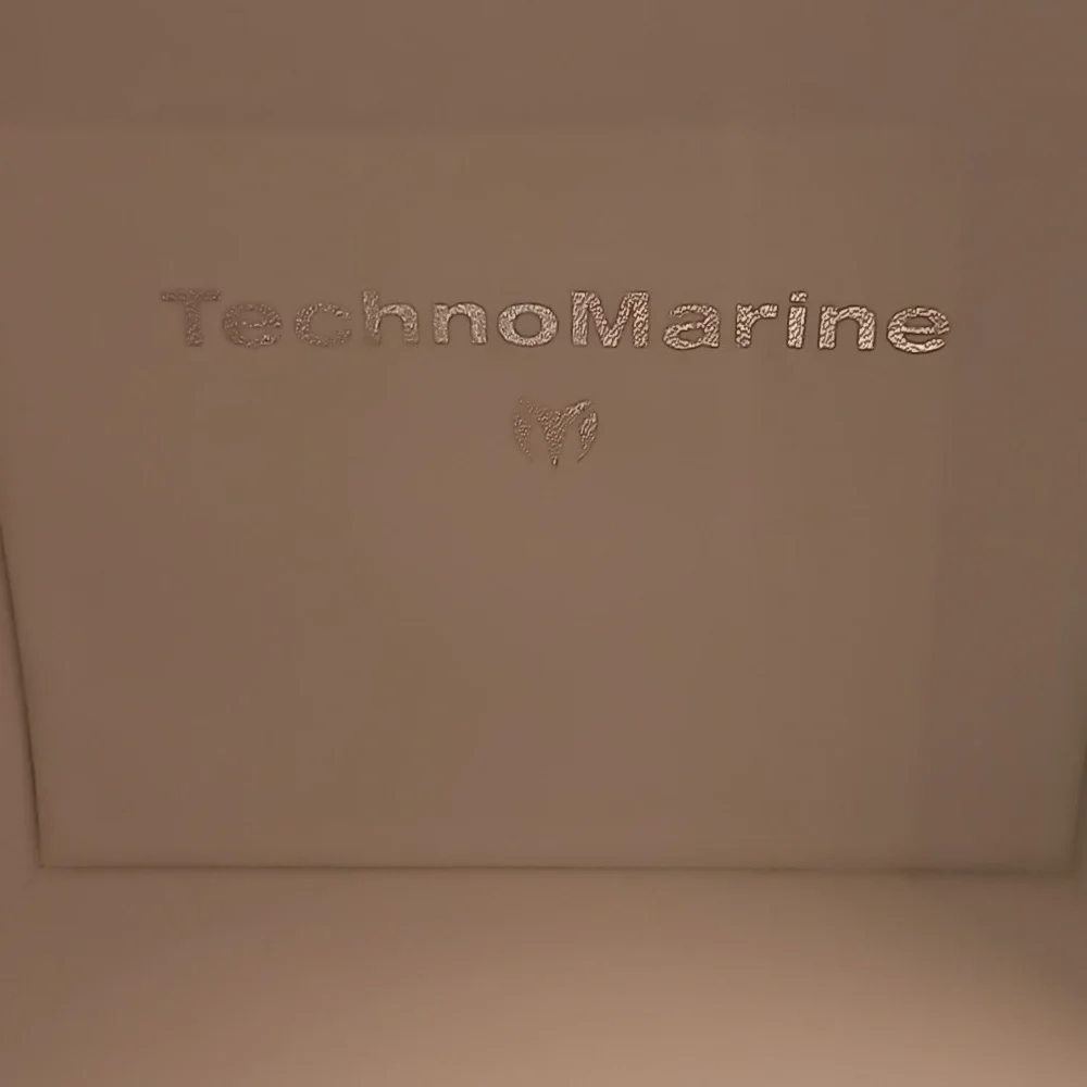 TechnoMarine Women's Rose gold watch - Picture 4 of 17